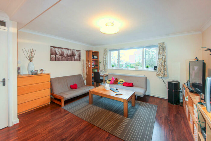 2 Bedroom Apartment To Rent In Warren Road, Guildford, GU1