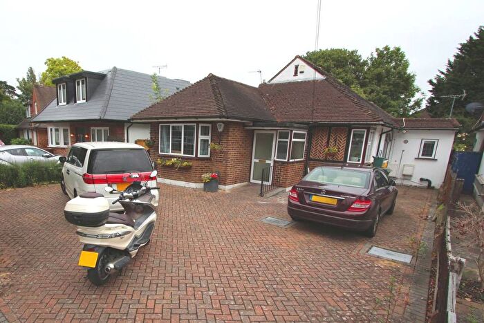 4 Bedroom Bungalow To Rent In Salisbury Road, Worcester Park, KT4