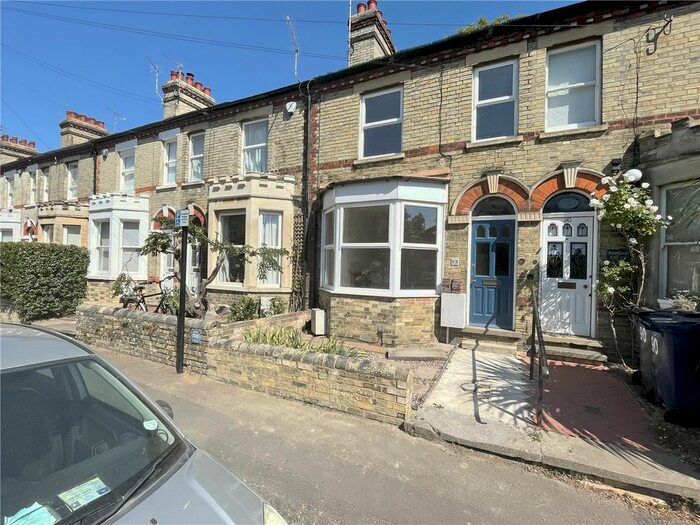 2 Bedroom End Of Terrace House To Rent In Kimberley Road, Cambridge, CB4