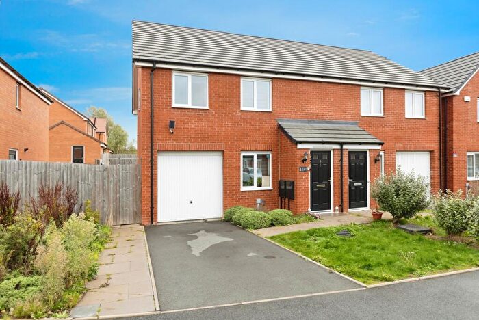 3 Bedroom Semi Detached House For Sale In Paragon Way, Coventry, West Midlands, CV6