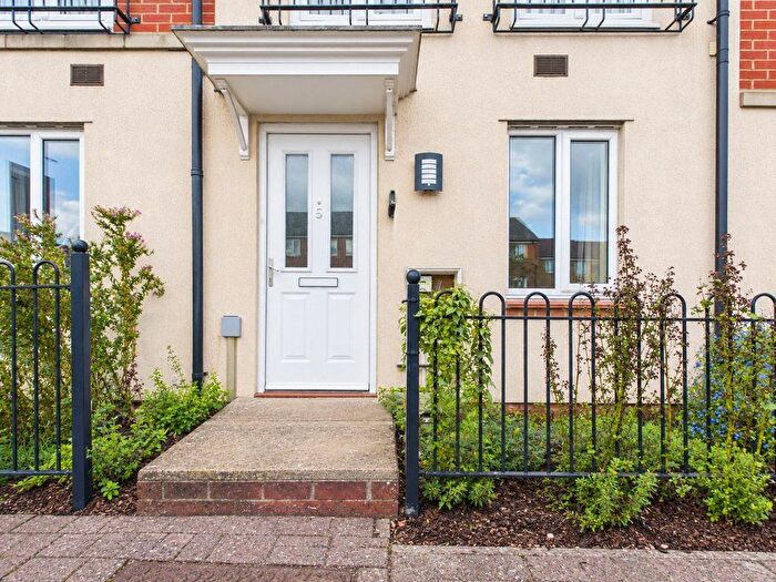 4 Bedroom Terraced House To Rent In Thackeray, Bristol, BS7