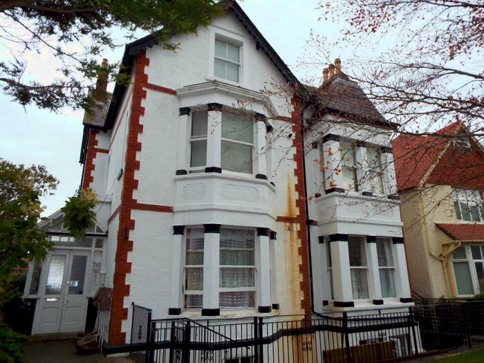 2 Bedroom Apartment To Rent In Abbey Road, Llandudno, LL30
