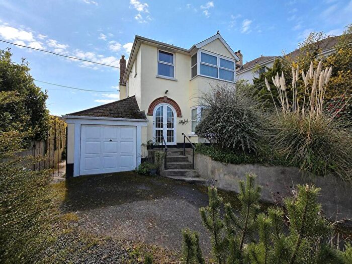 3 Bedroom Detached House For Sale In Lakenham Hill, Northam, EX39