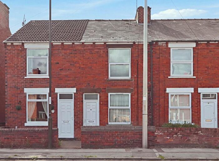 2 Bedroom Terraced House For Sale In Baden Powell Road, Chesterfield, S40