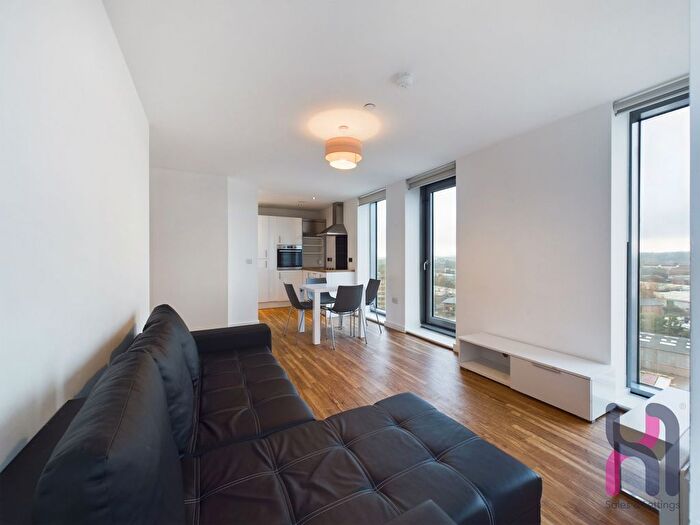 2 Bedroom Flat To Rent In Michigan Point Tower A, Michigan Avenue, M50