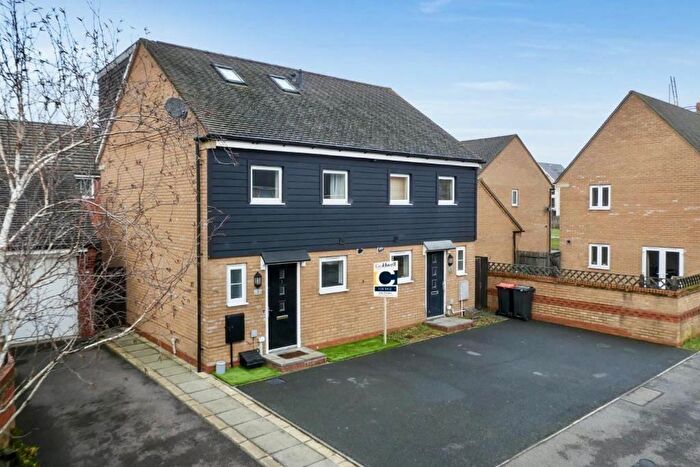 3 Bedroom Semi-Detached House For Sale In Somerset Walk, Broughton, Milton Keynes, MK10