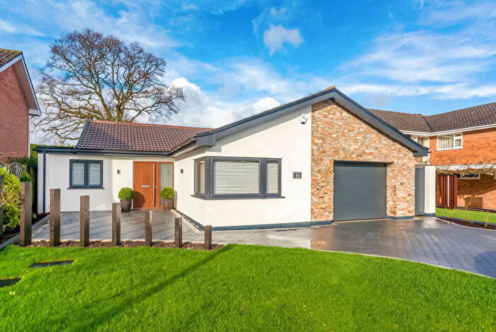 3 Bedroom Detached Bungalow For Sale In Rollswood Drive, Solihull, B91