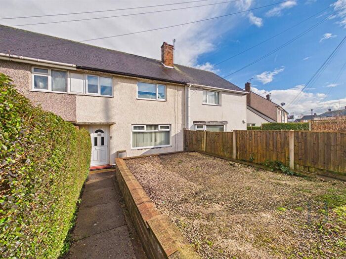 3 Bedroom Terraced House For Sale In Highbank Drive, Clifton, Nottingham, NG11