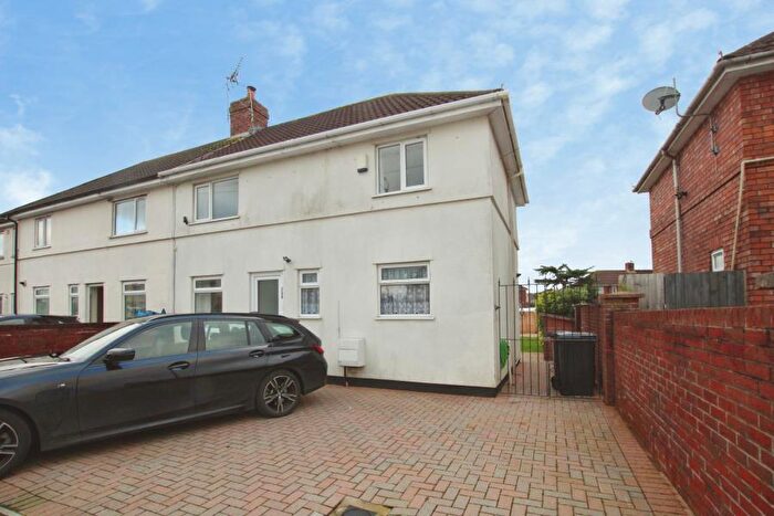 3 Bedroom Semi Detached House To Rent In Whiteway Road- St George, BS5