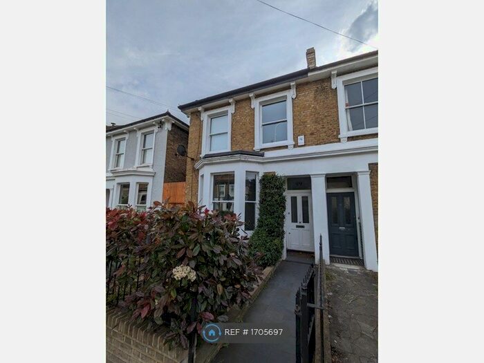 3 Bedroom Terraced House To Rent In Ramsden Road, London, SW12