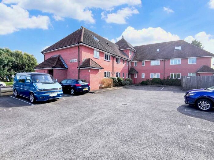 1 Bedroom Apartment To Rent In Chestnut Walk, Worthing, BN13