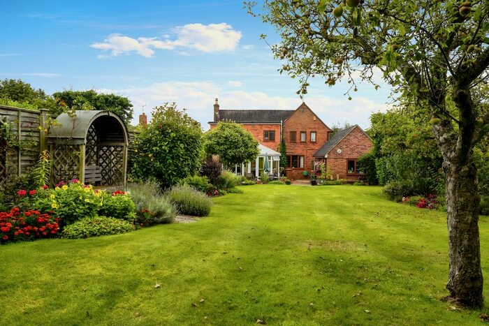 4 Bedroom Detached House For Sale In Grange Lane, Harvington, Evesham, Worcestershire, WR11