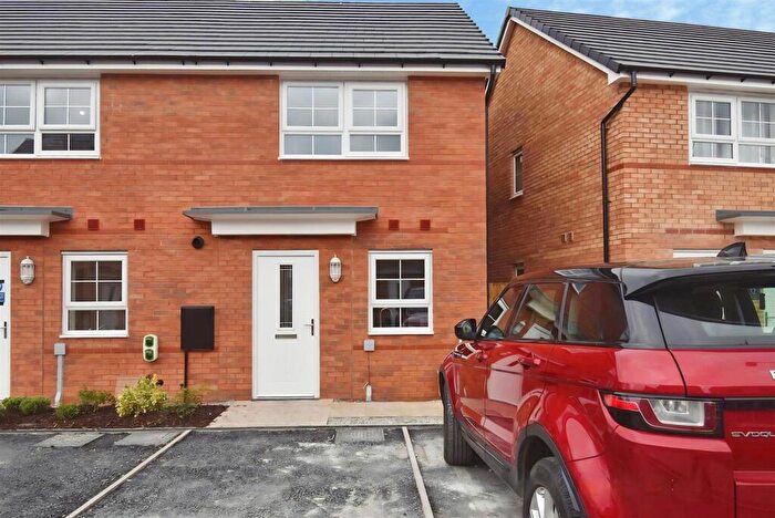 2 Bedroom Mews To Rent In Emberton Road, ST7