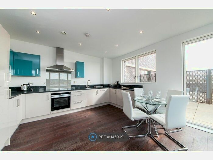 2 Bedroom Flat To Rent In Aird Point, London, E16