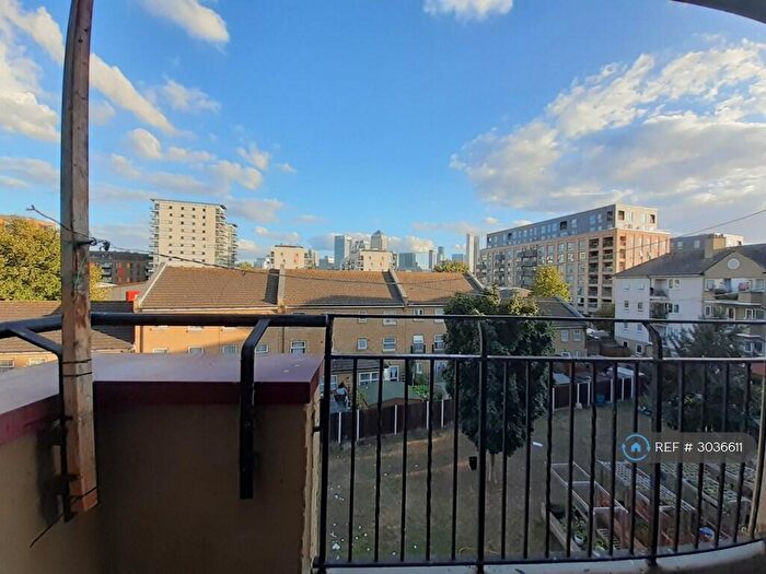 2 Bedroom Flat To Rent In Maydwell House, London, E14
