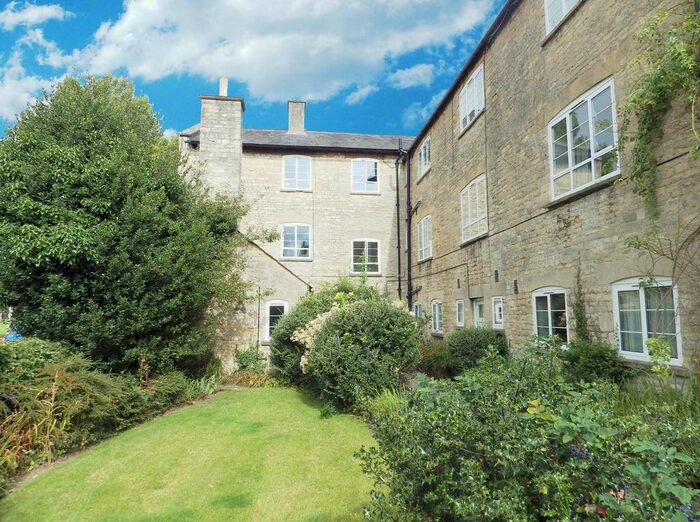 1 Bedroom Flat To Rent In The Old Warehouse, Witney, Oxfordshire, OX28