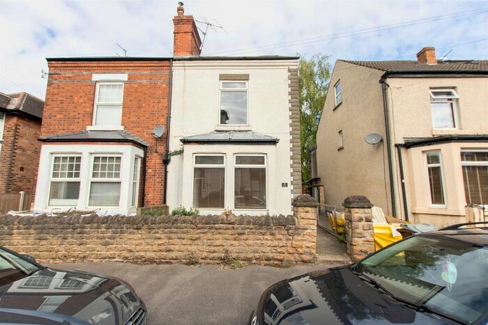 4 Bedroom Semi-Detached House To Rent In Blyth Street, Mapperley, Nottingham, NG3
