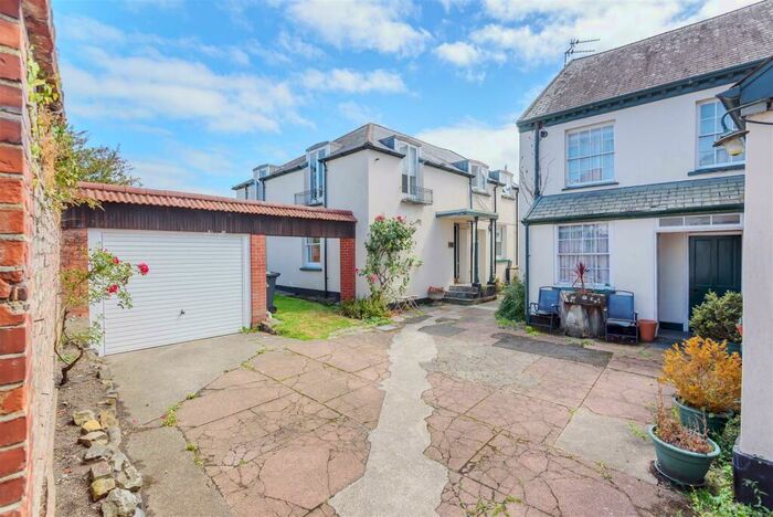 10 Bedroom Terraced House For Sale In The Square, Barnstaple, Devon, EX32