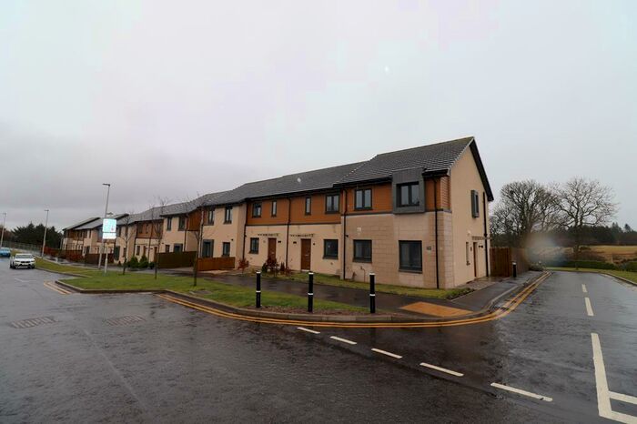 3 Bedroom End Of Terrace House To Rent In Maidencraig Way, Aberdeen, AB15