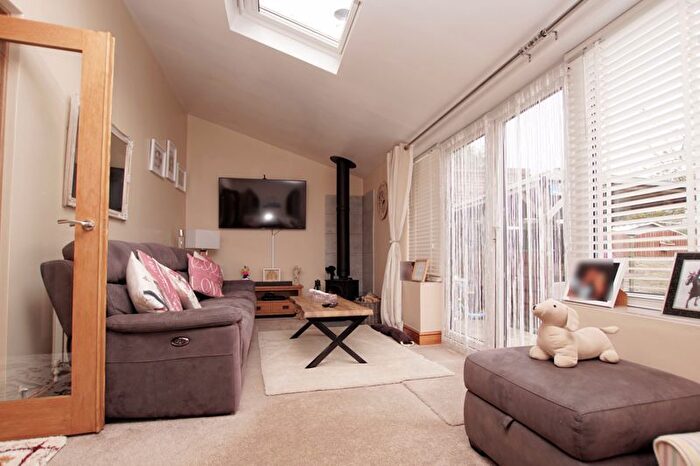 3 Bedroom End Of Terrace House For Sale In Pettycot Crescent, Gosport, PO13