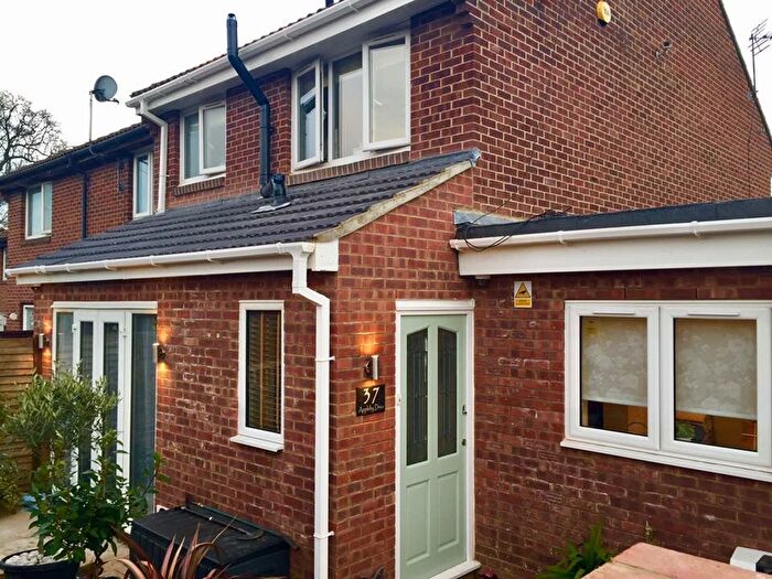 1 Bedroom End Of Terrace House To Rent In Appleby Drive, Romford, RM3