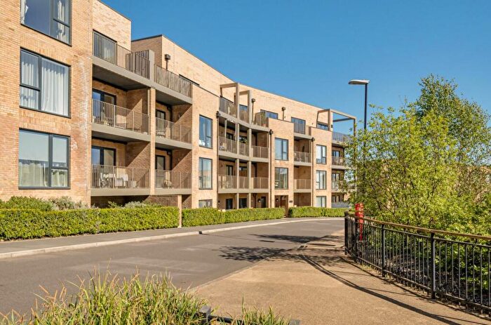 2 Bedroom Flat For Sale In Henry Darlot Drive, Mill Hill, NW7