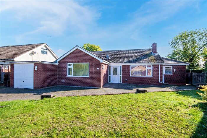 4 Bedroom Detached Bungalow For Sale In St. Helens Road, Retford, Nottinghamshire, DN22