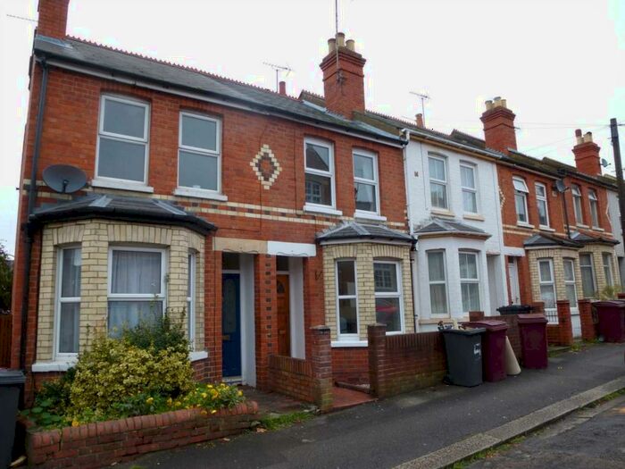 2 Bedroom House To Rent In Amherst Road, Reading, RG6