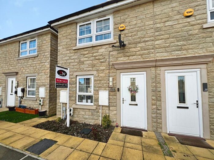 2 Bedroom Semi-Detached House For Sale In Fetlock Drive, Bradford, BD2