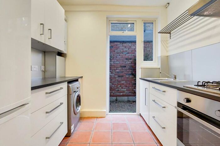 2 Bedroom Flat To Rent In Herbert Gardens, Kensal Rise, London, London Borough Of Brent, NW10