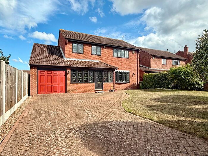 4 Bedroom Detached House For Sale In Marguerite Close, Bradwell, Great Yarmouth, NR31