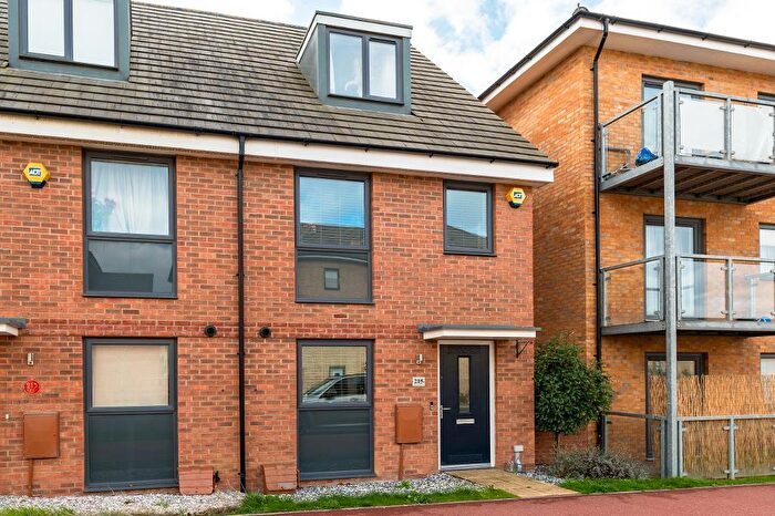 3 Bedroom End Of Terrace House For Sale In Burney Drive, Glebe Farm, Milton Keynes, Buckinghamshire, MK17