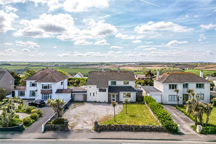 3 Bedroom Detached House For Sale In Pentire Road, Newquay, Cornwall, TR7