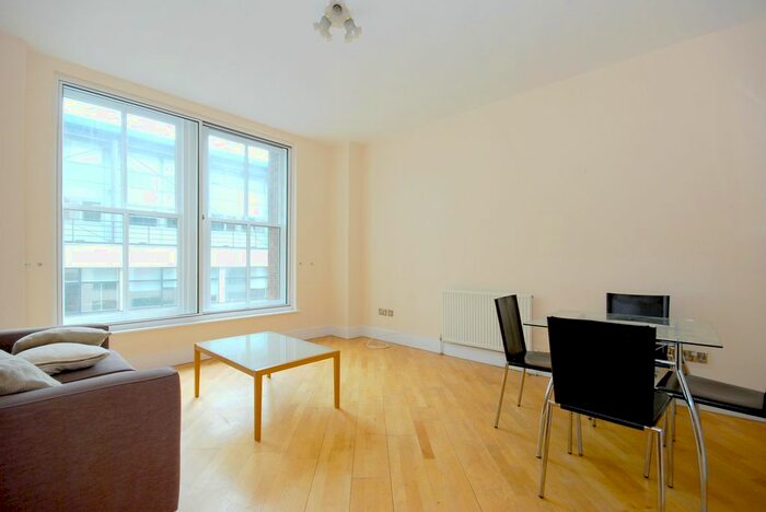 2 Bedroom Flat To Rent In Farringdon Road, London, EC1M