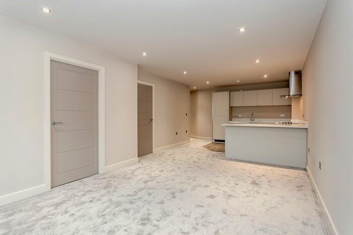 2 Bedroom Flat To Rent In Cambridge Road, Harrogate, HG1