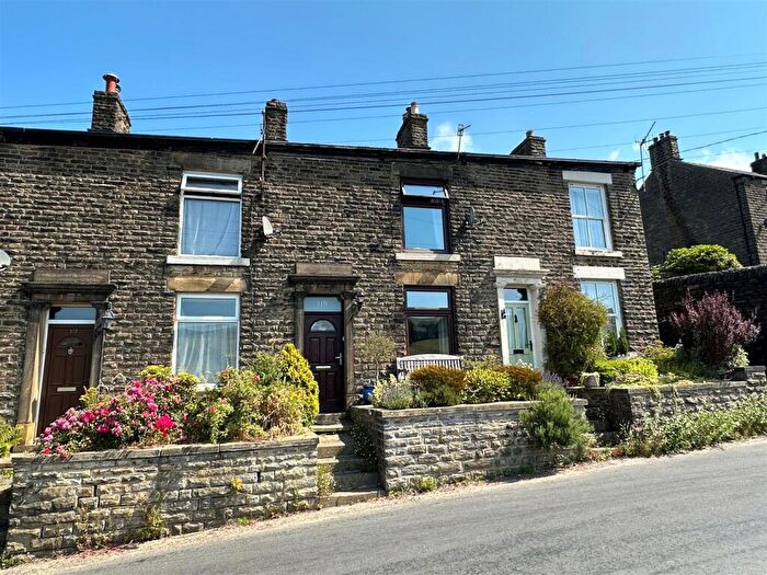 2 Bedroom Terraced House For Sale In Kinder Road, Hayfield, High Peak, SK22