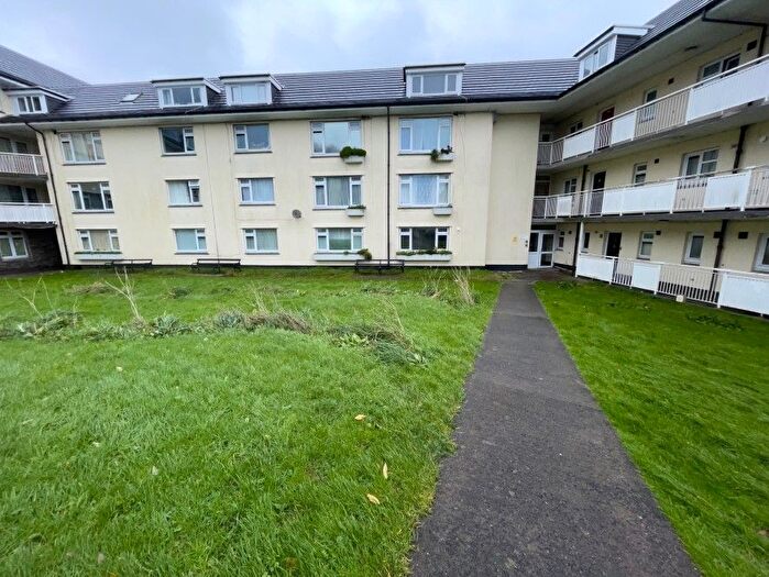 1 Bedroom Studio For Sale In Pendarves Flats, St. Clare Street, Penzance, Cornwall, TR18