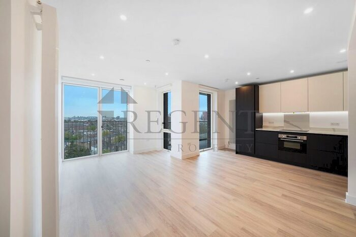 1 Bedroom Flat To Rent In Silverleaf House, Heartwood Boulevard, W3