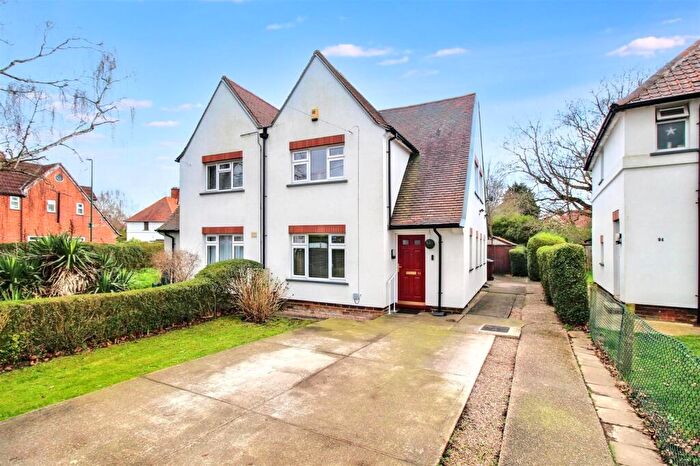 3 Bedroom Semi Detached House For Sale In Woodside Road, Lenton Abbey, Nottingham, NG9