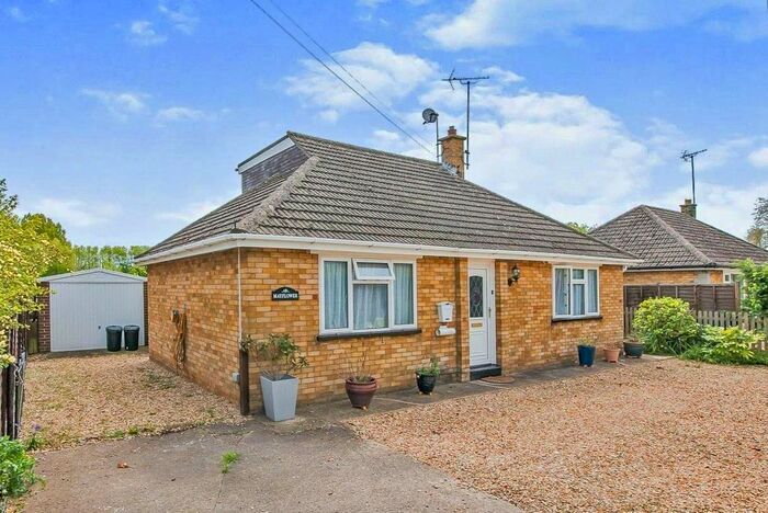 3 Bedroom Detached Bungalow For Sale In Marsh Road, Holbeach, Spalding, PE12