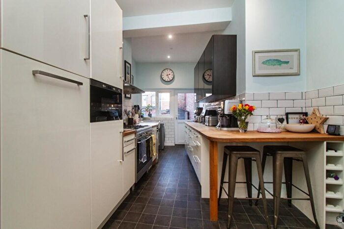 3 Bedroom End Of Terrace House For Sale In Hulne Avenue, Tynemouth, NE30