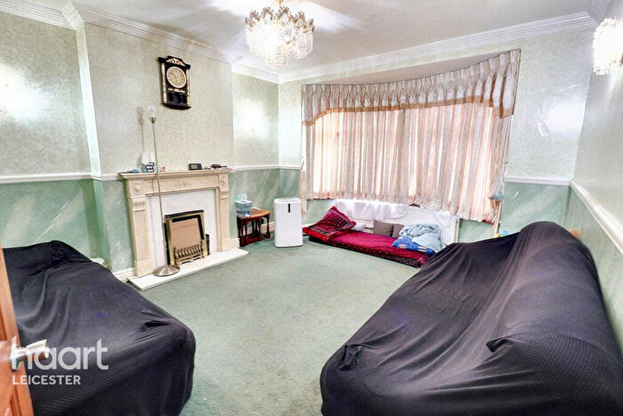 4 Bedroom Semi Detached House To Rent In Evington Road, Leicester, LE2