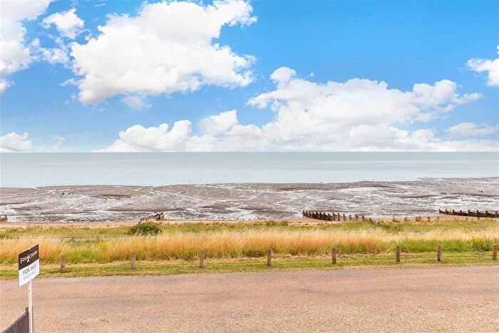 4 Bedroom Detached House For Sale In Preston Parade, Whitstable, Kent, CT5