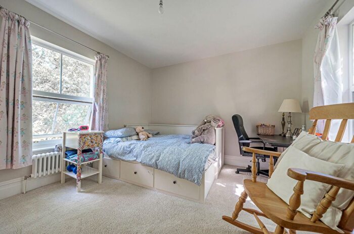 4 Bedroom Detached House For Sale In Hollybush Lane, Burghfield Common, Reading, Berkshire, RG7