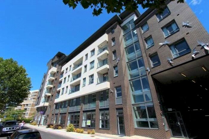 1 Bedroom Flat To Rent In Empress Heights, College Street, Southampton, Hampshire, SO14