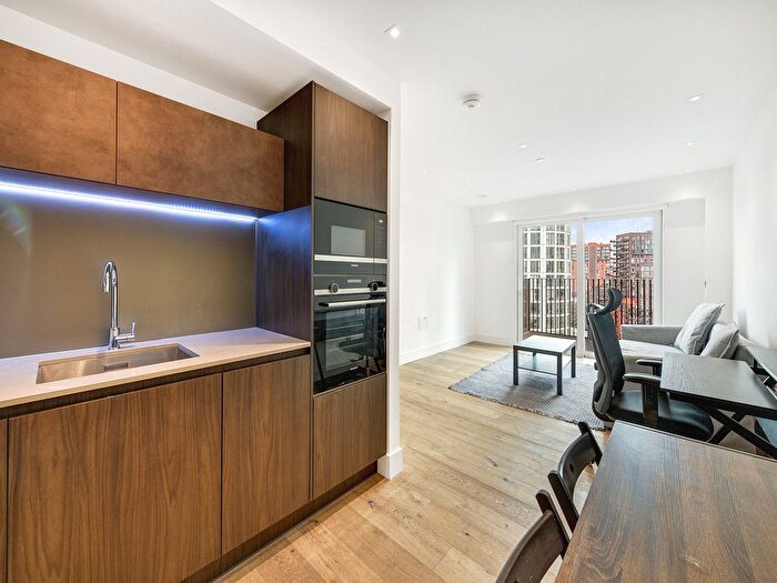 1 Bedroom Flat For Sale In Exchange Gardens, London, SW8