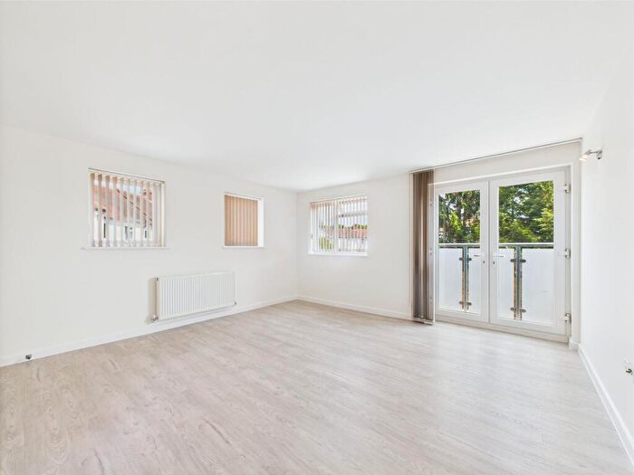 1 Bedroom Property To Rent In Victoria Road, Ruislip, HA4