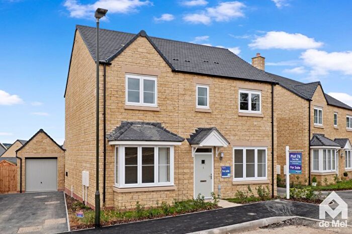 4 Bedroom Detached House For Sale In The Kite, Merret Place, Winchcombe, GL54