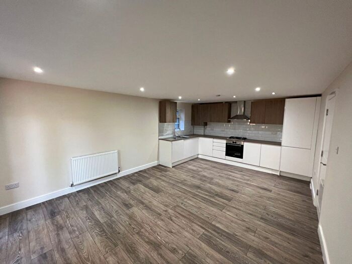 2 Bedroom Flat To Rent In Harvil Road, Uxbridge, UB10