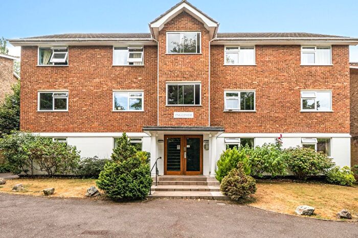 2 Bedroom Flat For Sale In Upper Brighton Road, Surbiton, KT6